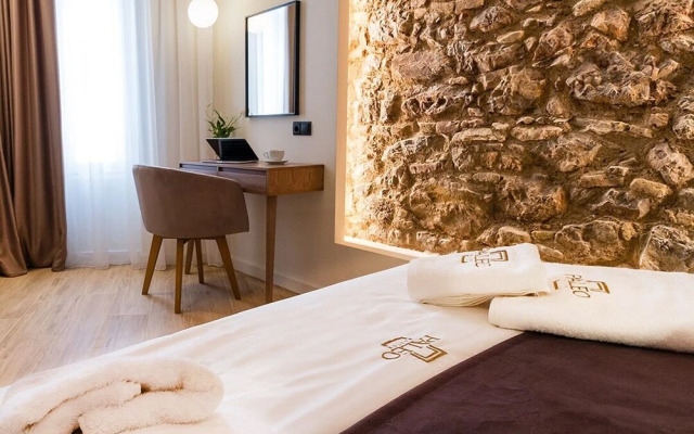 Paleo Suites