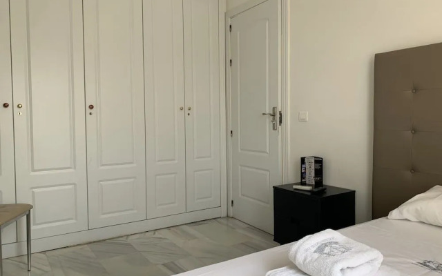 TGS & RUMEX Suites Banus