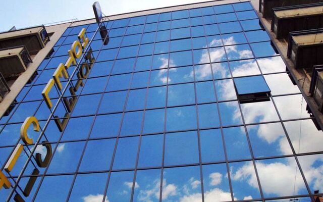 Best Western Hotel City вид на фасад