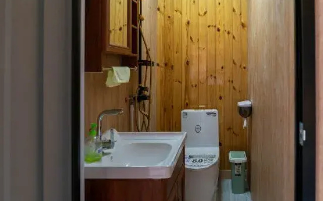 Xianting Yaju Hostel