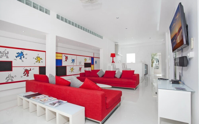 Majestic Design Villa