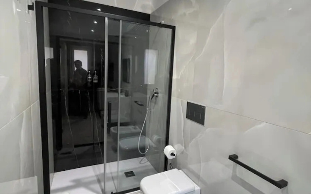 Xenia Room