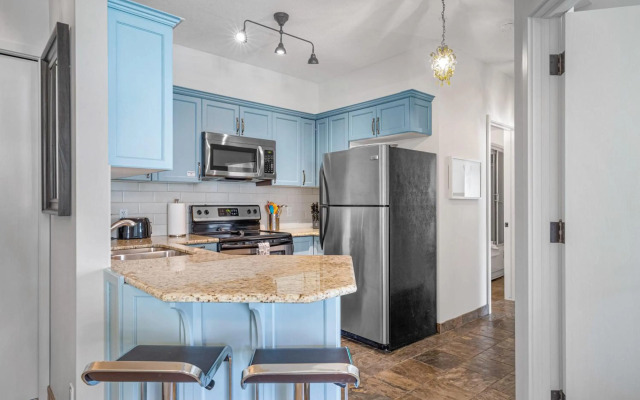 Newly renovated Blue Sky - Family Fun - 2 Bed -2 Bath