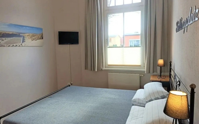 Lieselotte Modern Retreat