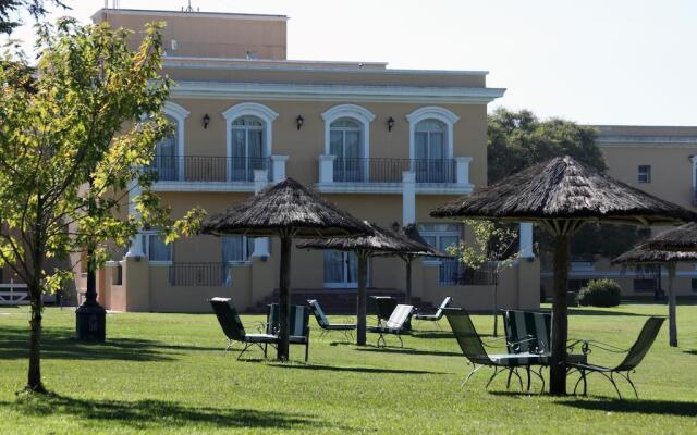 Hotel Colonial San Nicolas Сан-Николас-де-лос-Арройос вид на фасад