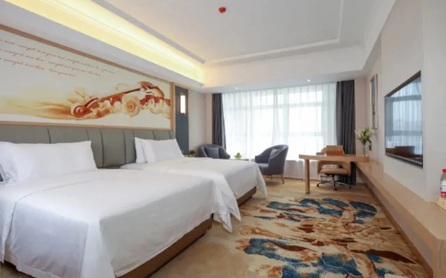 Vienna Hotel（Chengdu University of Petroleum Subway Station）