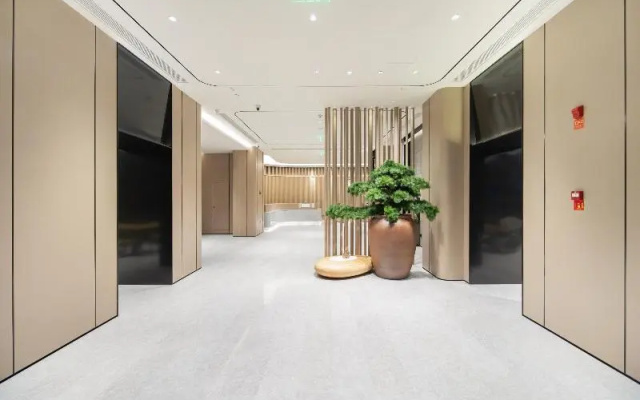 Отель Ji Shenzhen Huaqiang North Electronic Building