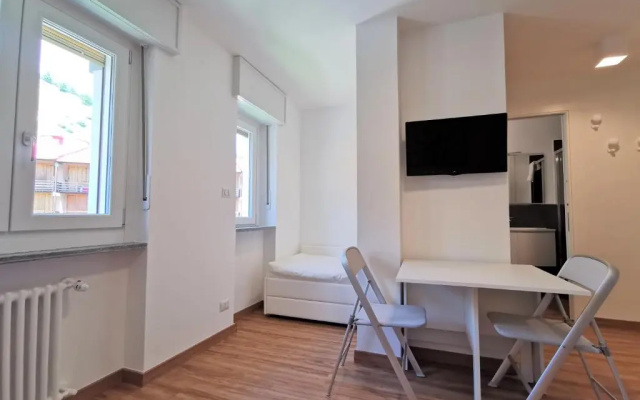 Hostdomus - Smart Tech Apartment