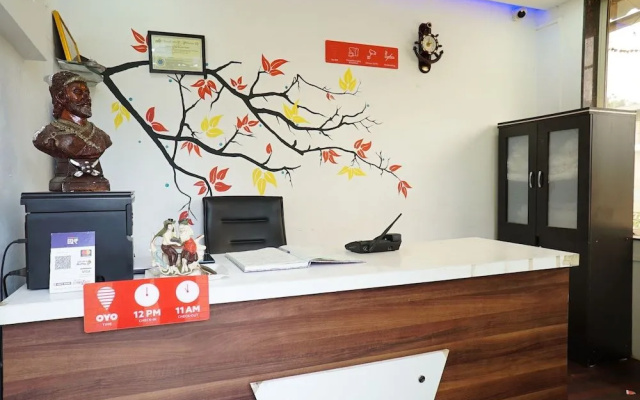 OYO 18730 Galaxy Inn