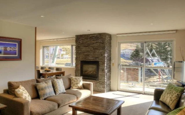 Altitude Apartments