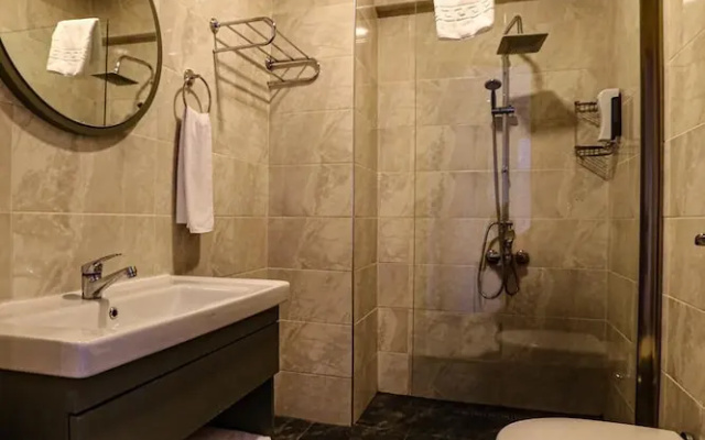 Grand Ayzek Otel