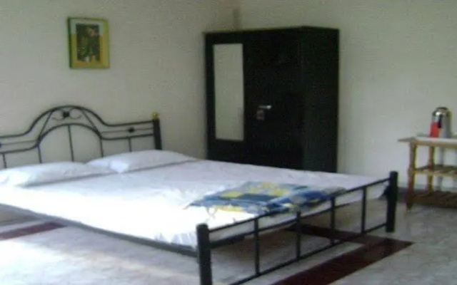 Aakriti Guest House