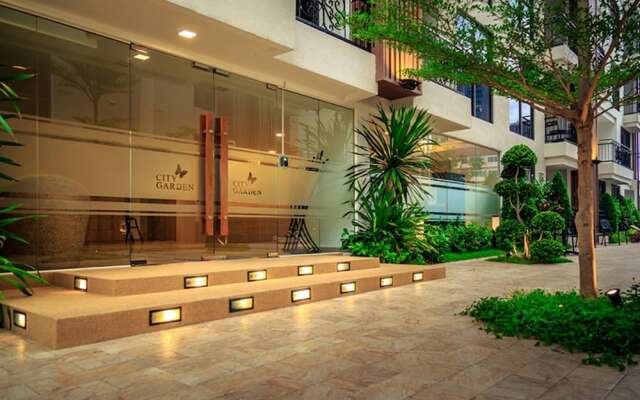 Отель City Garden Pratumnak Паттайя вид на фасад