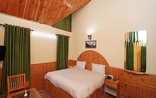 OYO 13711 Home Stay River View Manali