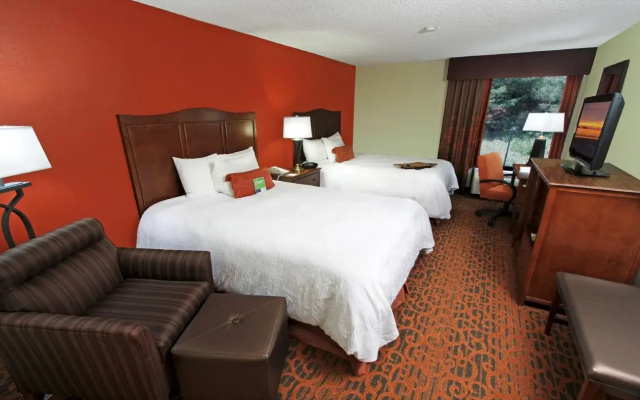 Hampton Inn Birmingham Colonnade