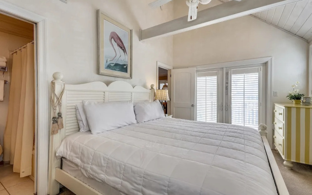 Sandpiper Cove 0012 3 Bedroom Villa by RedAwning
