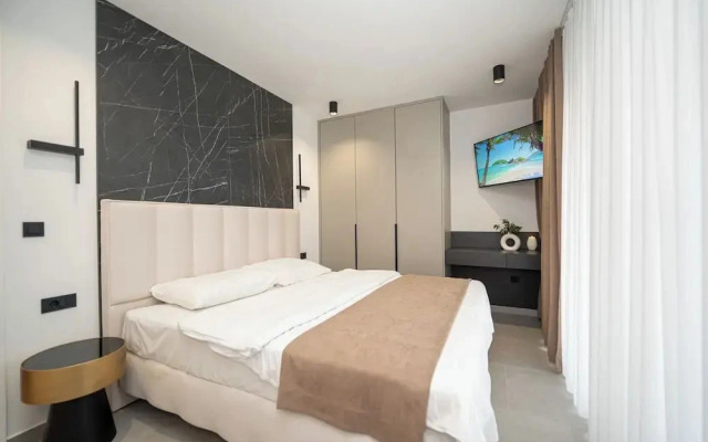 Break penthouse -three bedroom apartment