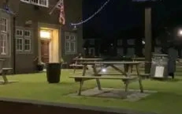 Eston Hotel