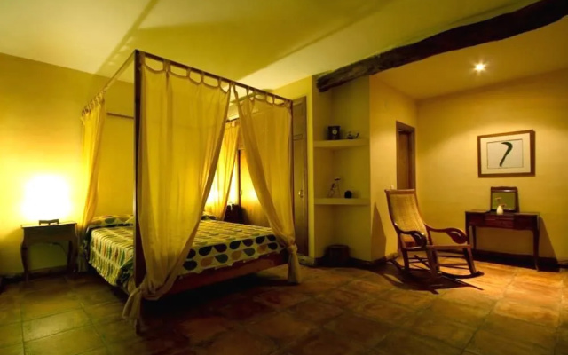 Hotel Rural Tres Mentiras