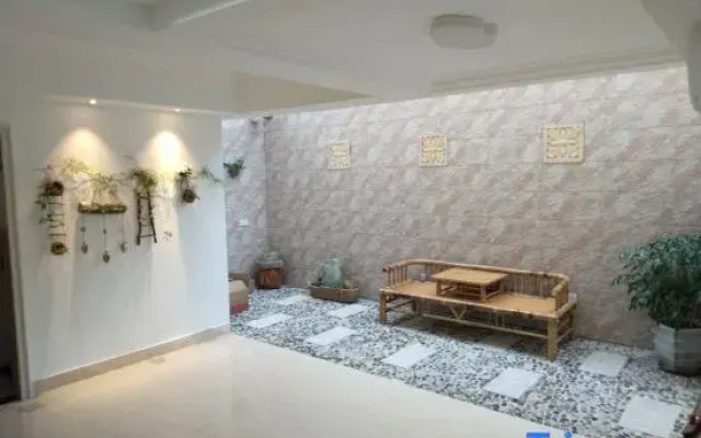 Lanyu Bieyuan Hostel