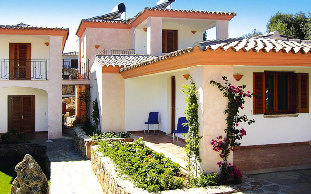 Residence With Pool In Tanaunella - Budoni