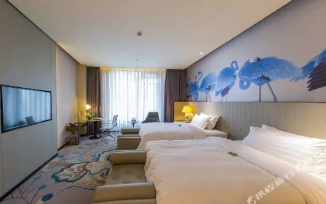 Peninsula International Hotel
