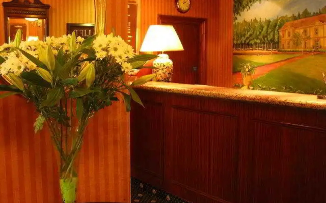 Cranley Gardens Hotel
