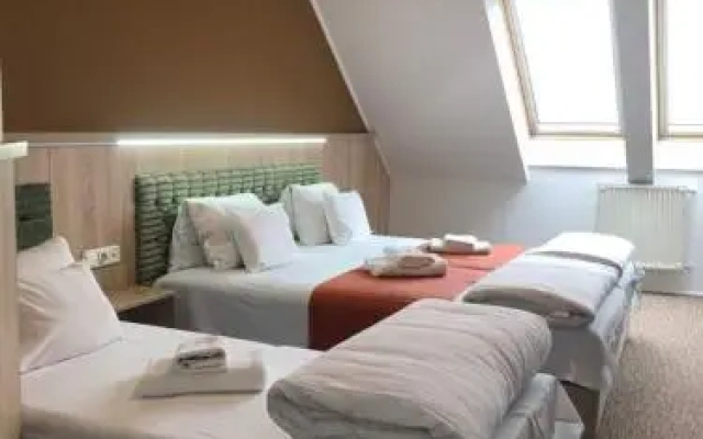 Kálvária-Rácz Hotel