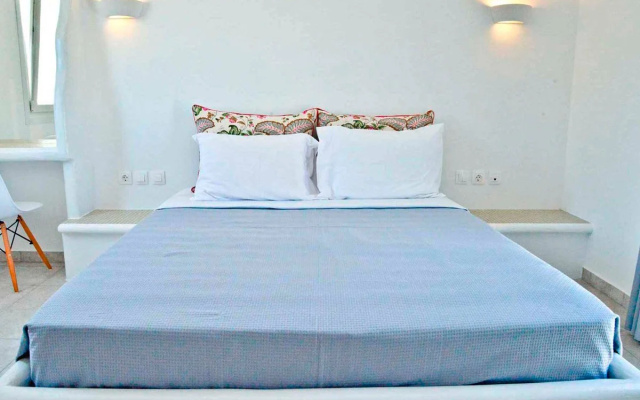 Glaronissia Hotel