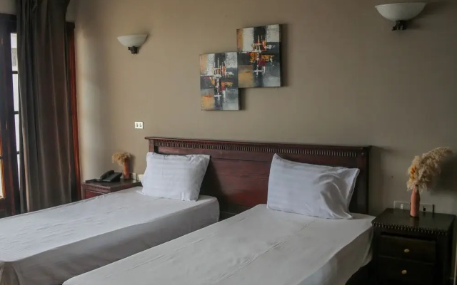 Serenity Lodge