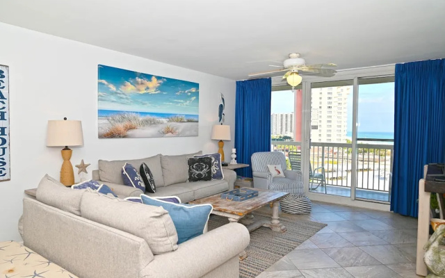 Pelican Beach 0614 2 Bedroom Condo by Pelican Beach Management
