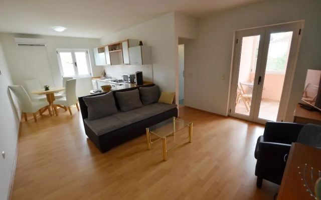 Kliska Apartment