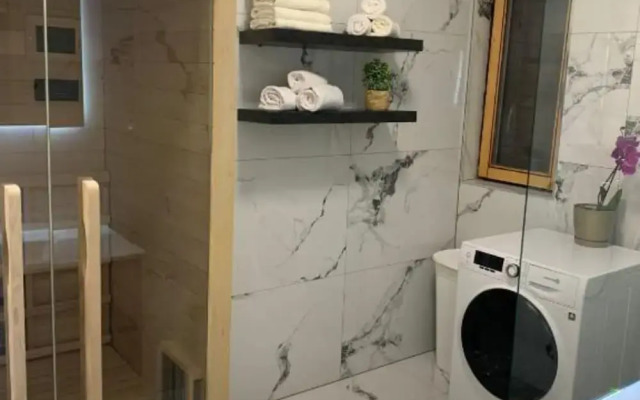 Luxury Apartment Ivo With Jacuzzi Near the Beach