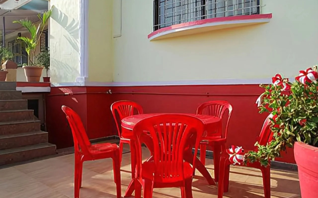 Shanti's Hotel Sonai