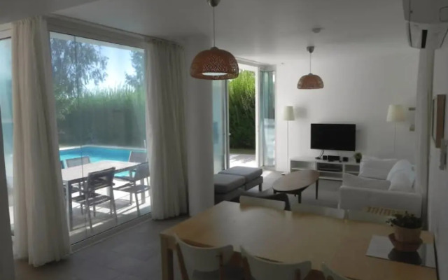 Novron Villa 11