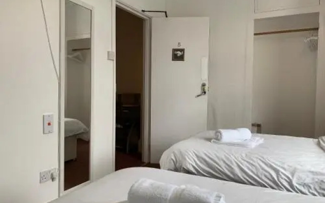St Annes Road Guest House