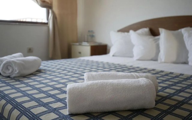 Hotel Corona by Asteri Hotels