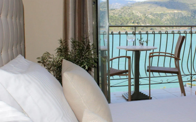 Tourist Hotel