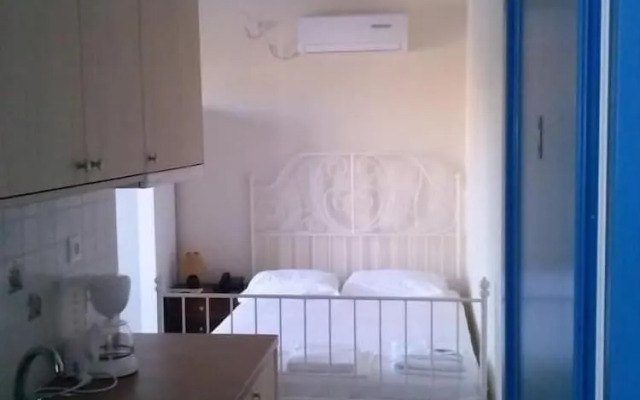 Eleni Apartments