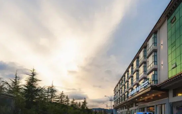Xiangge Boya Hotel (Bus Station)