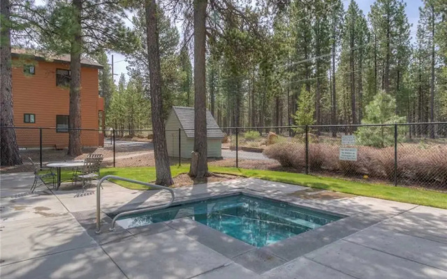 Powder Village Condominium 8-B