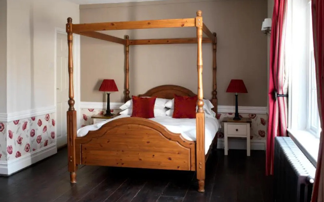 The Bull Hotel Maidstone/Sevenoaks