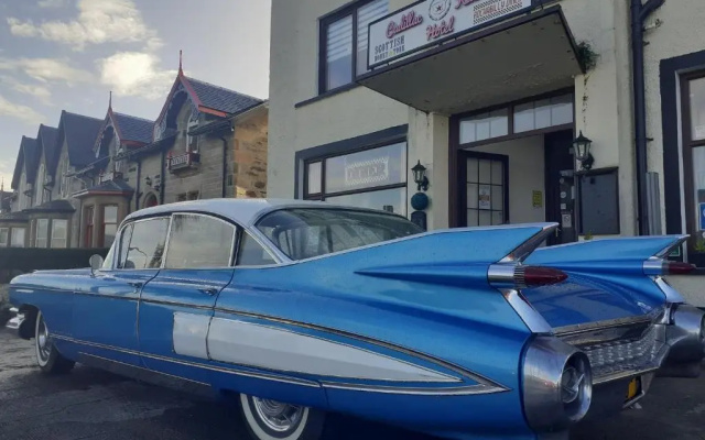 Cadillac Kustomz Guest House