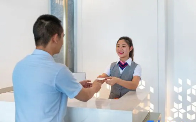 Paco Hotel (Guangzhou South Railway Station Panyu Changlong Branch)