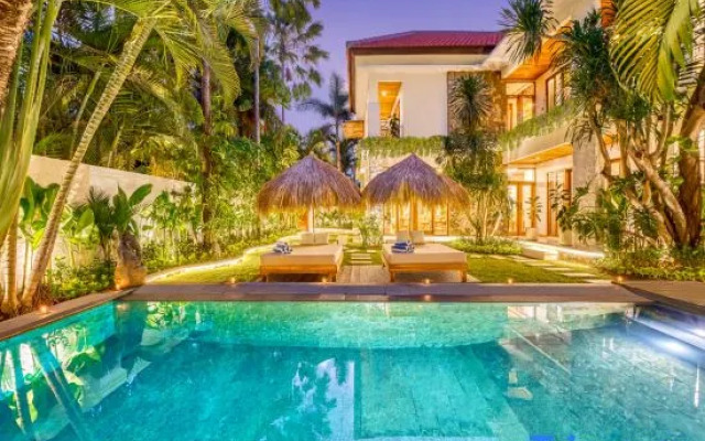 Villa Chicago, Spacious 7 BDR, lively area