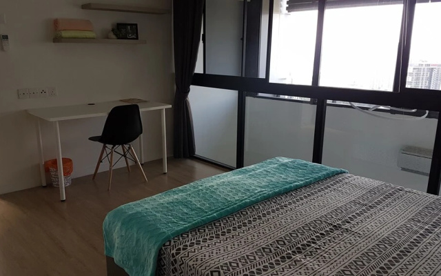 D'Latour Condo by LL