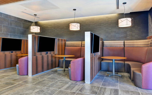 Courtyard by Marriott Bentonville Rogers Promenade