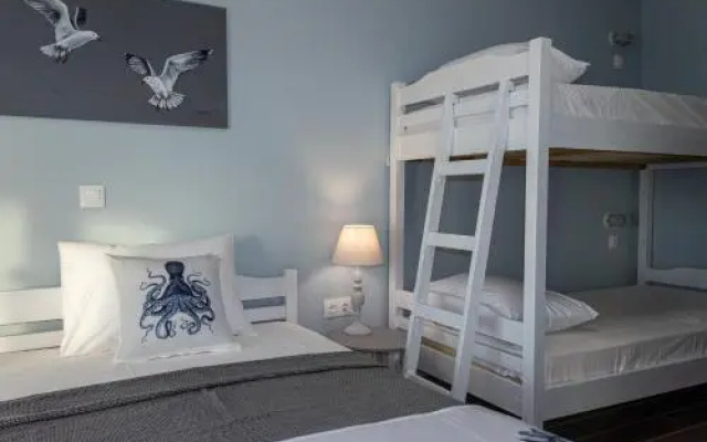 Aria's House Studios & Apartments
