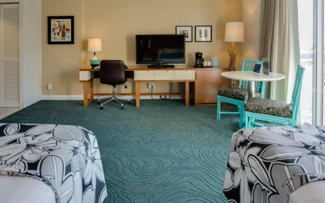 Oasis Hotel Waikiki