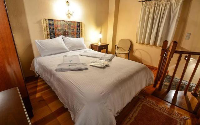 Karyatis Resort